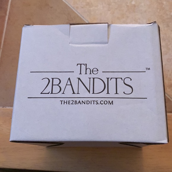 The 2BANDITS Tiered Catchall Plastic Tray. - Picture 7 of 9